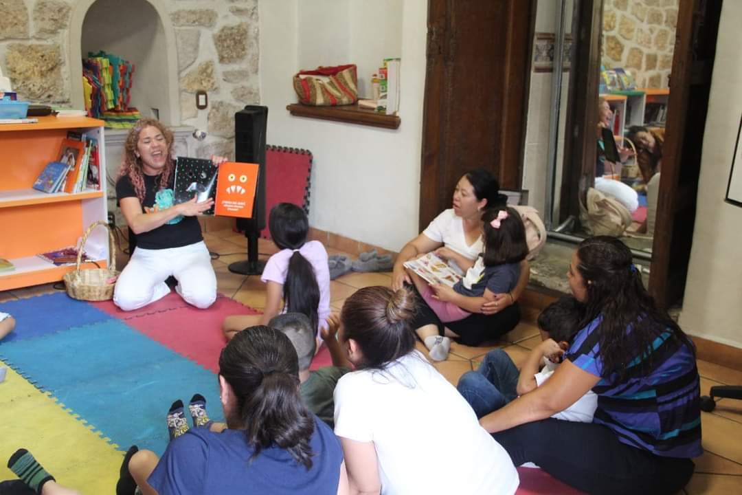 Actividad Cultural Comunitaria: Rayuelitas maternales